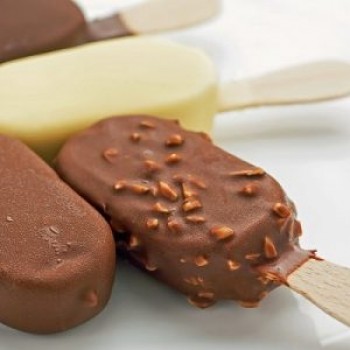 بستنی - بستنی چوبی با روکش دولایه شکلات