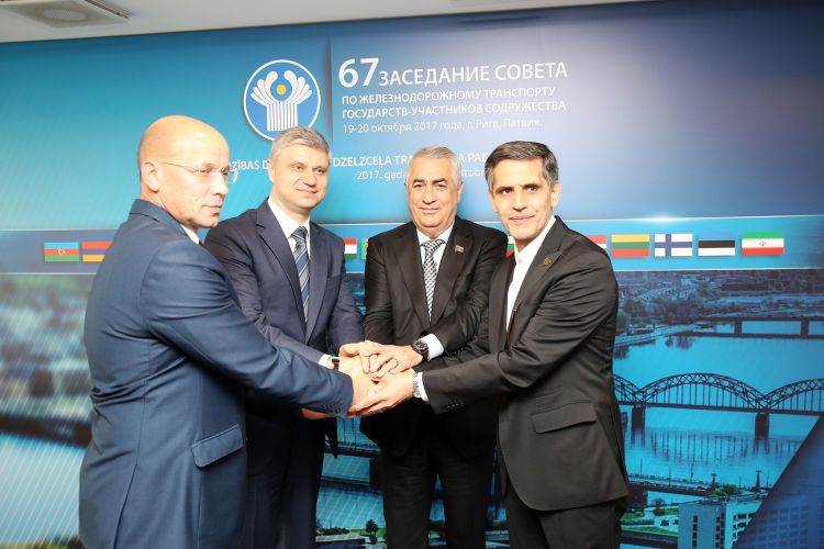 Iran, Azerbaijan, Russia, Belarus sign MoU to expand N-S Int'l corridor